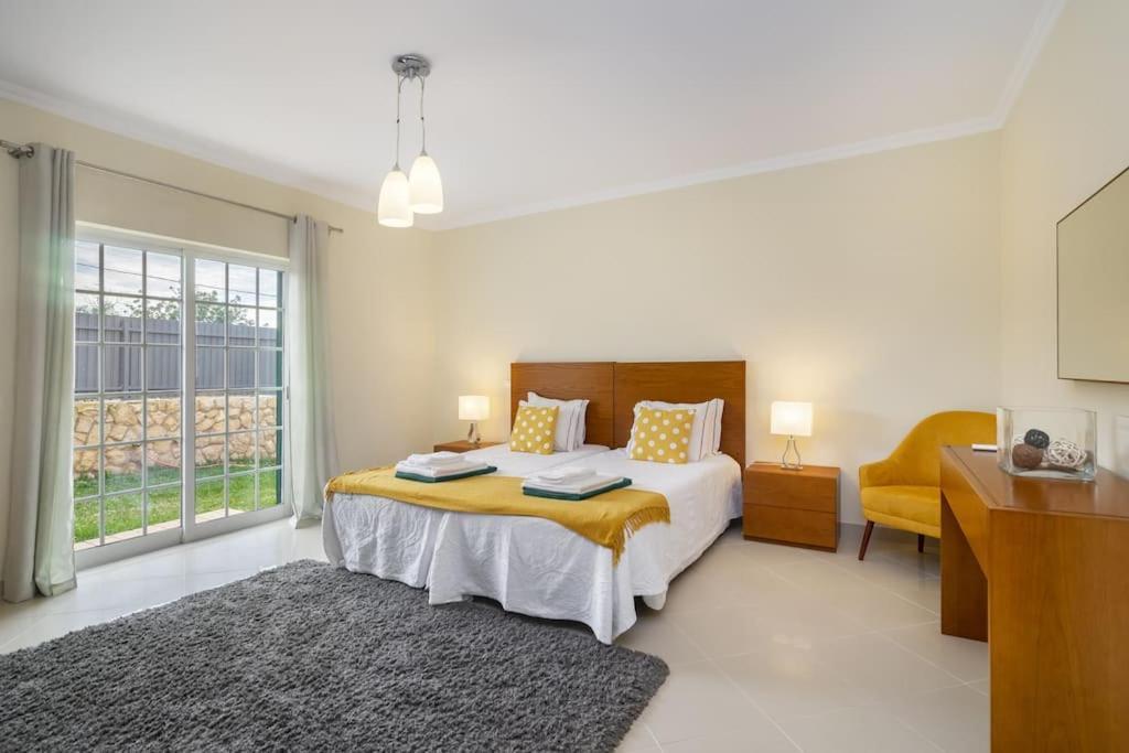 Villa Arade Riverside - Jacuzzi And Heated Pool By Side Silves